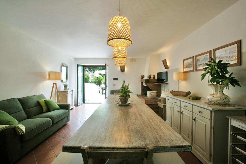 Agriturismo Casale Le Crete アックアペンデンテ エクステリア 写真