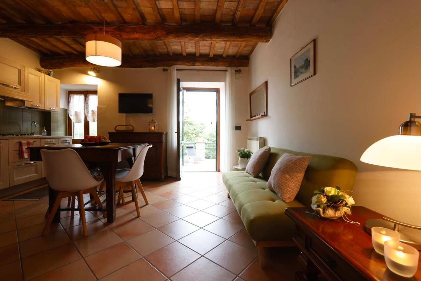 Agriturismo Casale Le Crete アックアペンデンテ エクステリア 写真