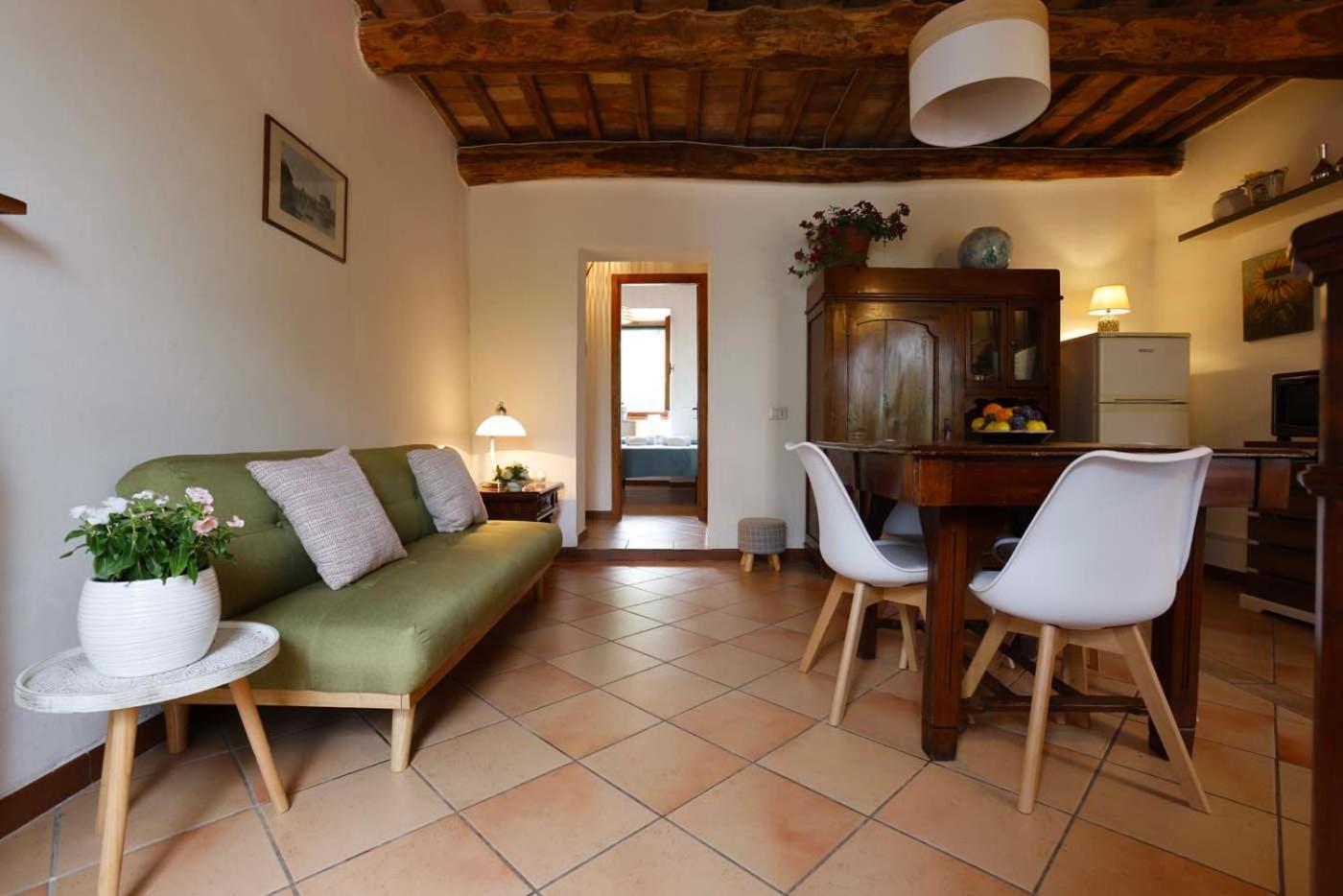 Agriturismo Casale Le Crete アックアペンデンテ エクステリア 写真