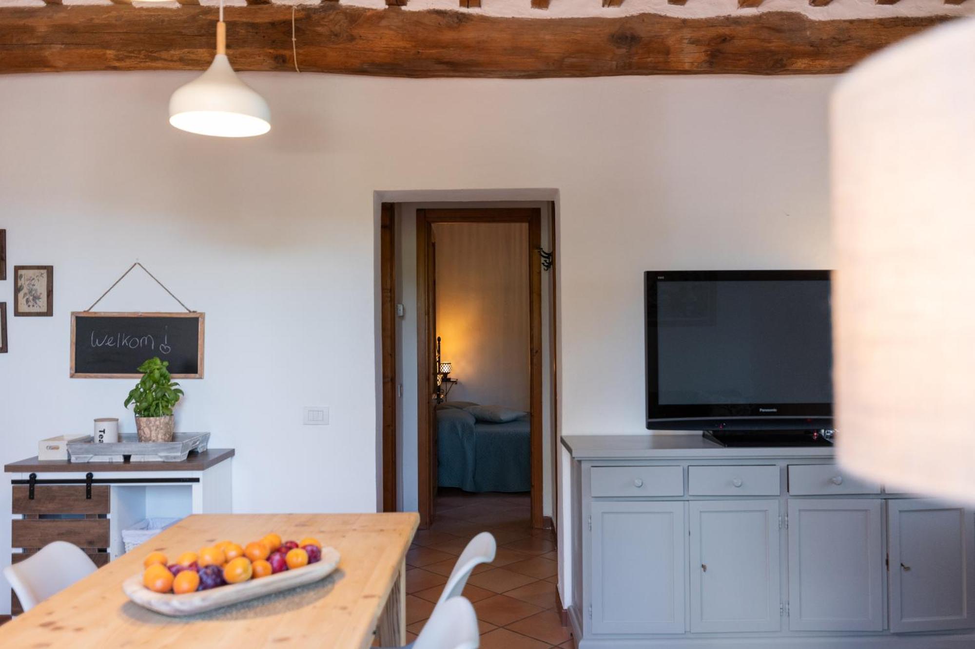 Agriturismo Casale Le Crete アックアペンデンテ エクステリア 写真